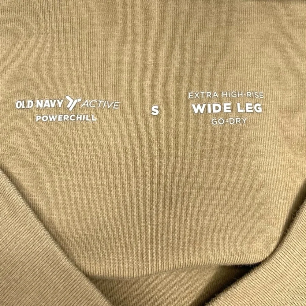 Old Navy Extra High-Waisted PowerChill Wide-Leg Pants in Sliced Bread size Small - Picture 6 of 8
